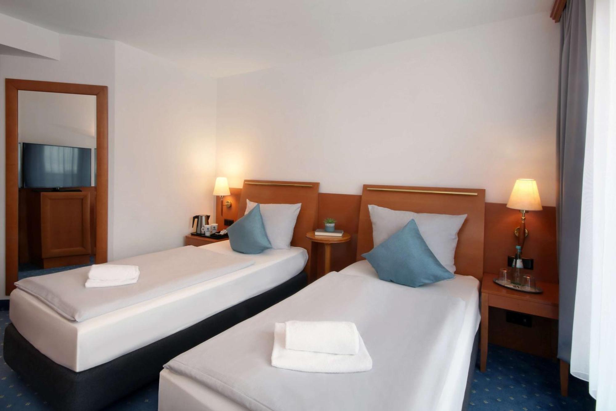 Best Western Hotel Halle-Merseburg Bagian luar foto
