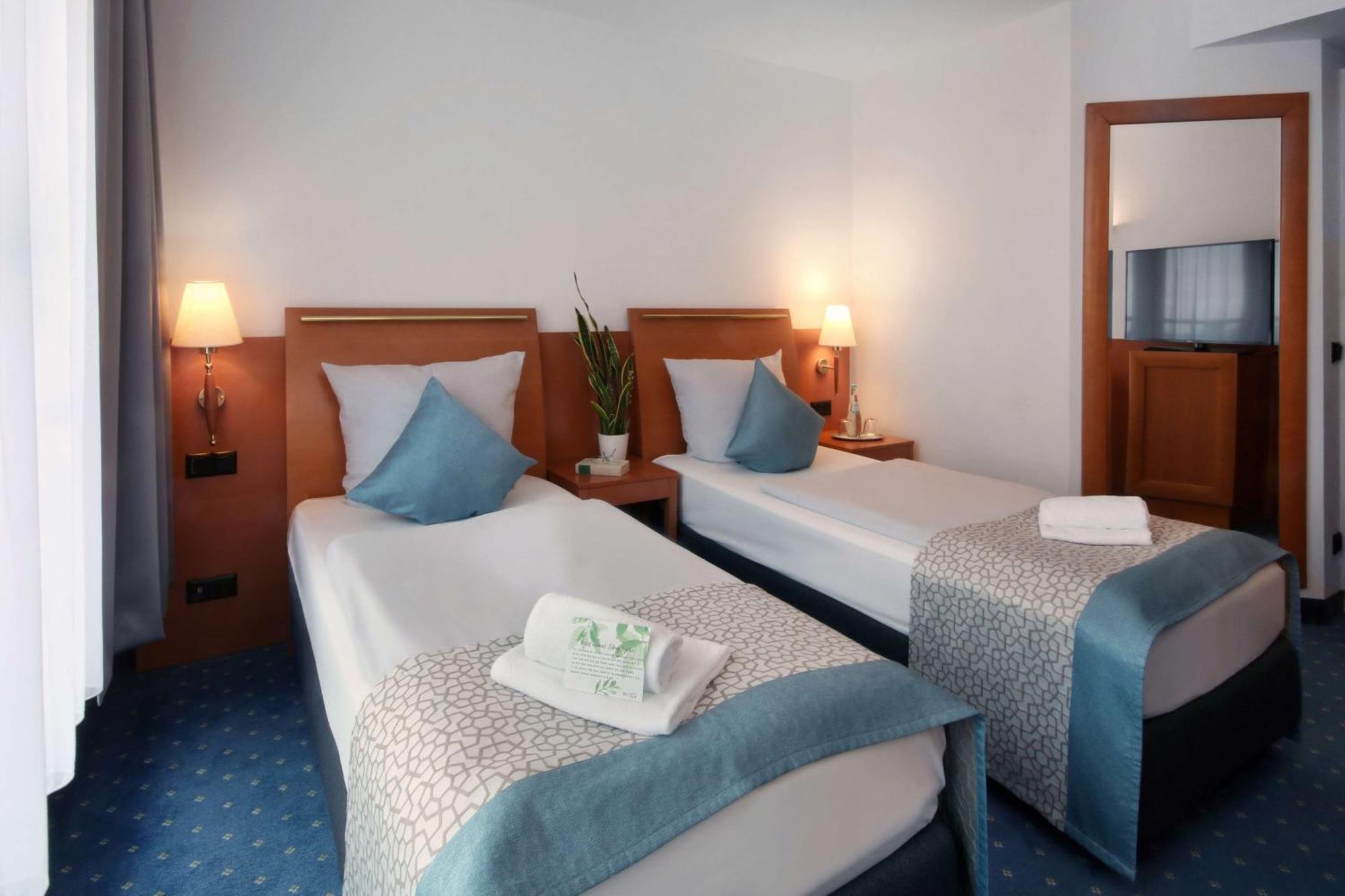 Best Western Hotel Halle-Merseburg Bagian luar foto